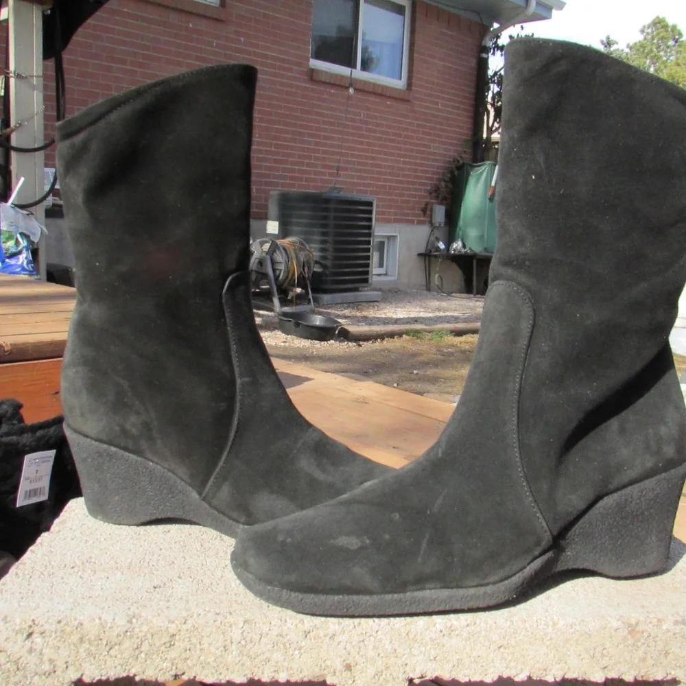 Aquatalia suede wedge boots in black